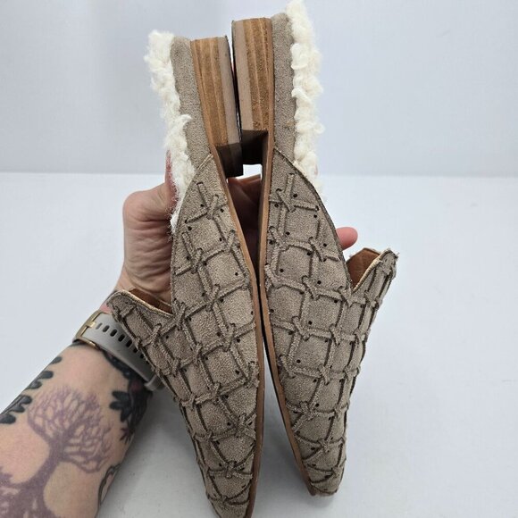 Mi.iM | tan suede neutral pointed toe shearling lined mules | WMS 6.5 - Picture 9 of 9